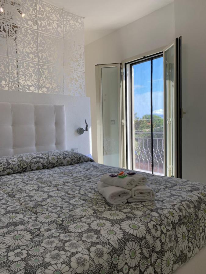 B&B Somiar San Teodoro  Exterior photo