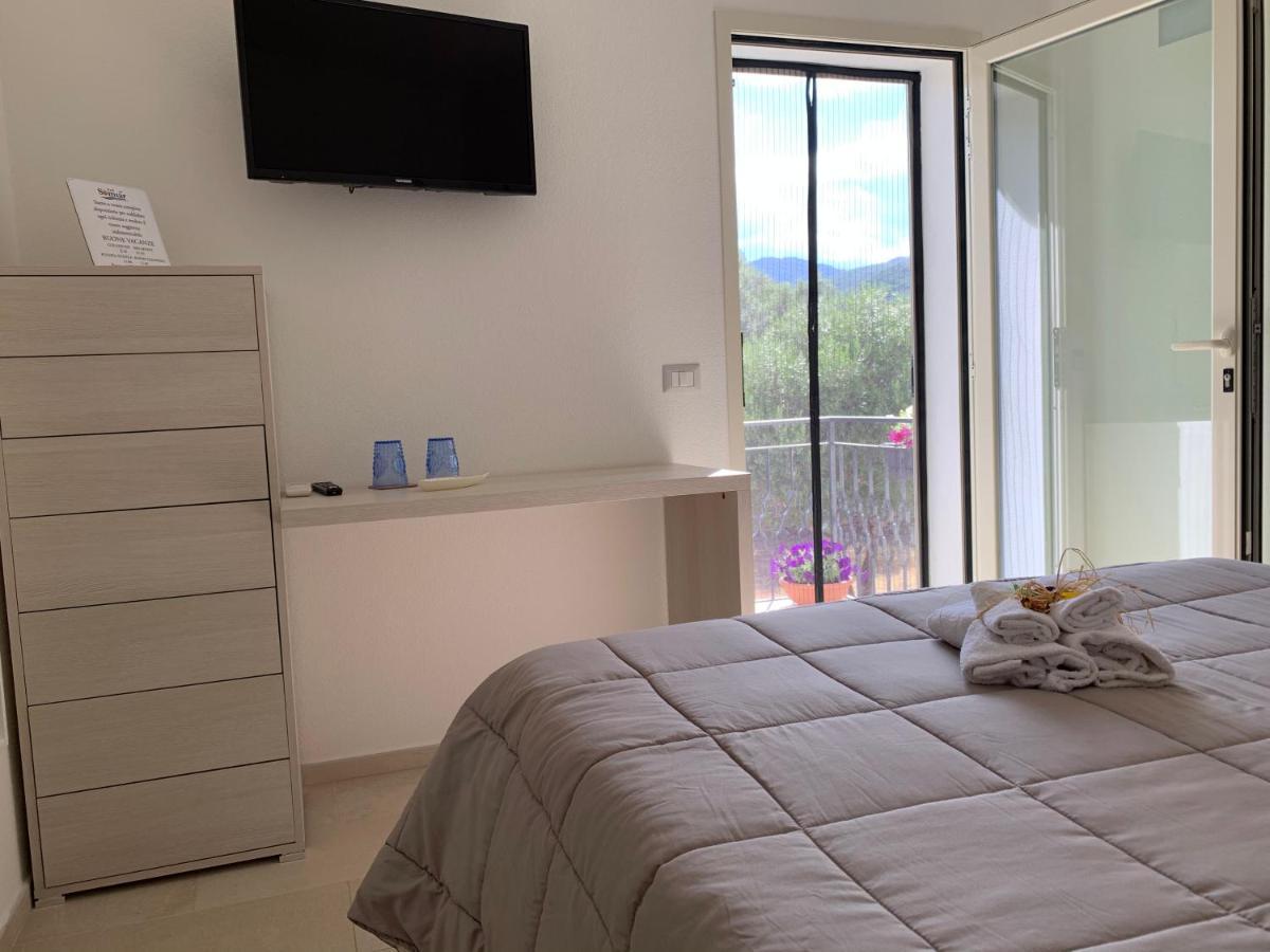 B&B Somiar San Teodoro  Exterior photo
