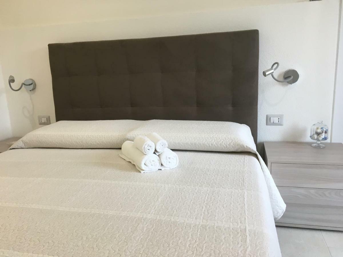 B&B Somiar San Teodoro  Exterior photo
